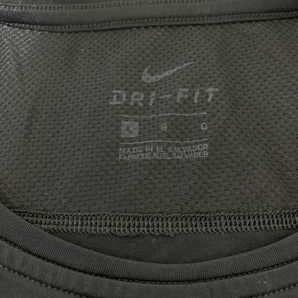 Men’s Nike size Large, like new tank top - Picture 3 of 6